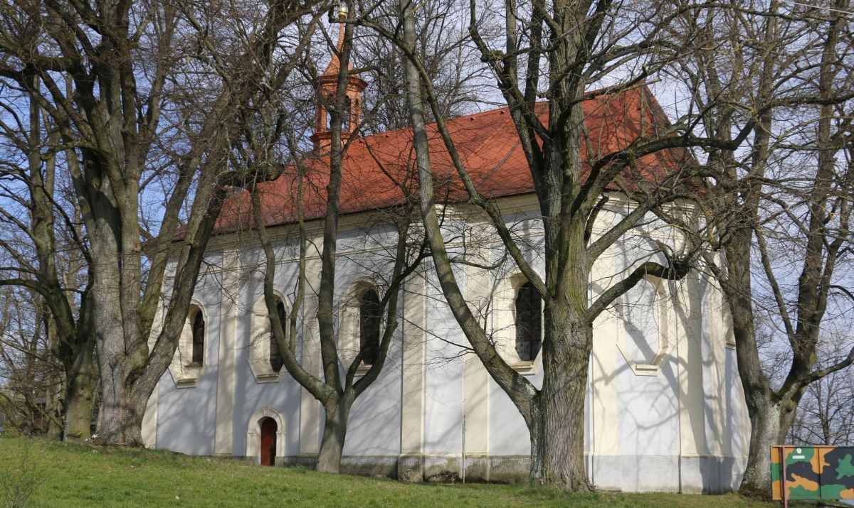 2026-09-13 Domažlice Kirche Vavřinec Foto Wikimedia Commons CC BY-SA 4.0_Pavel Hrdlička_quer Domazlice-Kirche in Vavrinec